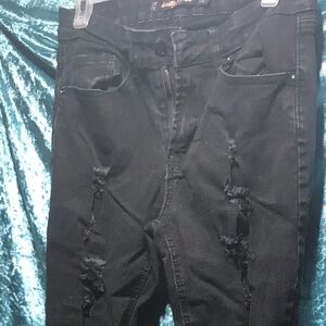 Dollhouse sz 9/10 black skinny jeans w frayed holes